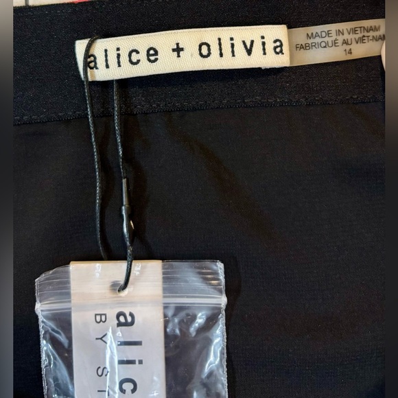NWT Alice + Olivia Women’s Size 14 Renna Floral-Print Mini Wrap Skirt - Picture 5 of 9